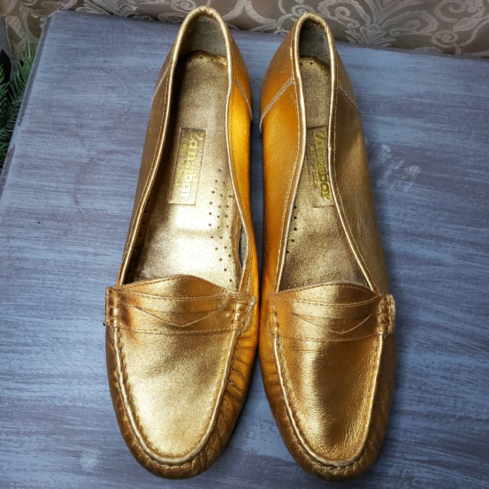 Zanzibar Made in Brazil Gold Leather Loafers size 9 (se206)